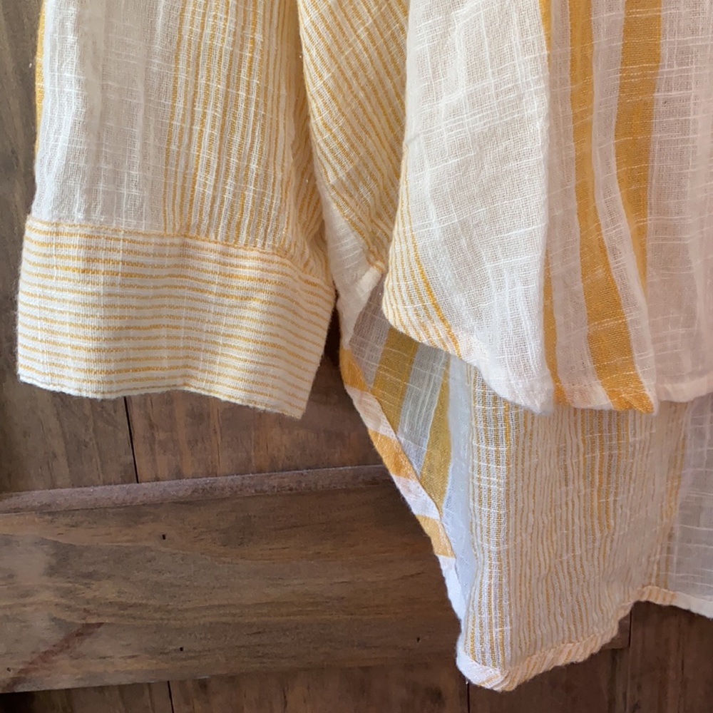Unique Spectrum Linen Front-Button ShortSleeve Top - Picture 8 of 9